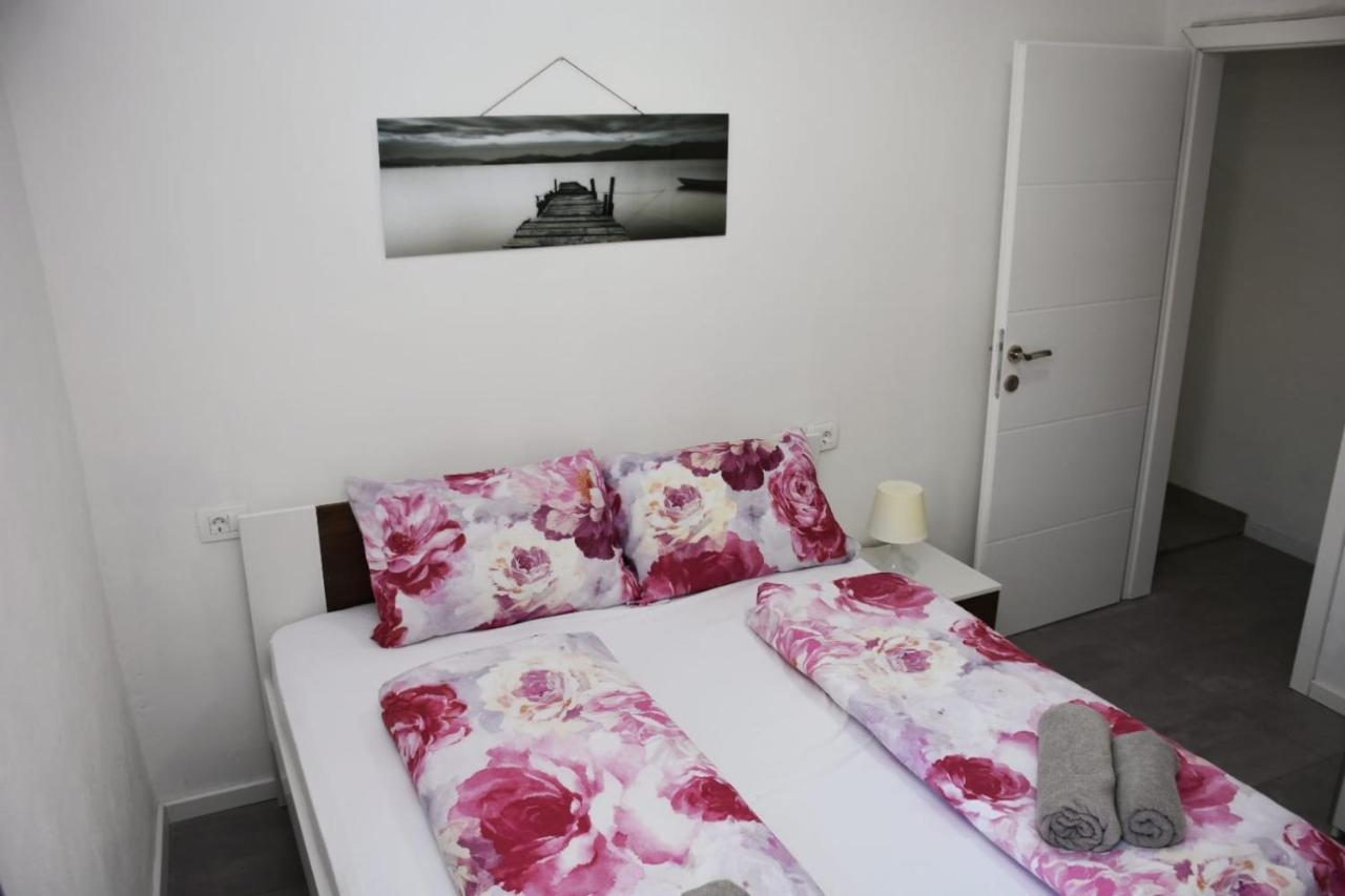 Modern Stairs Apartment Rovinj Exterior photo