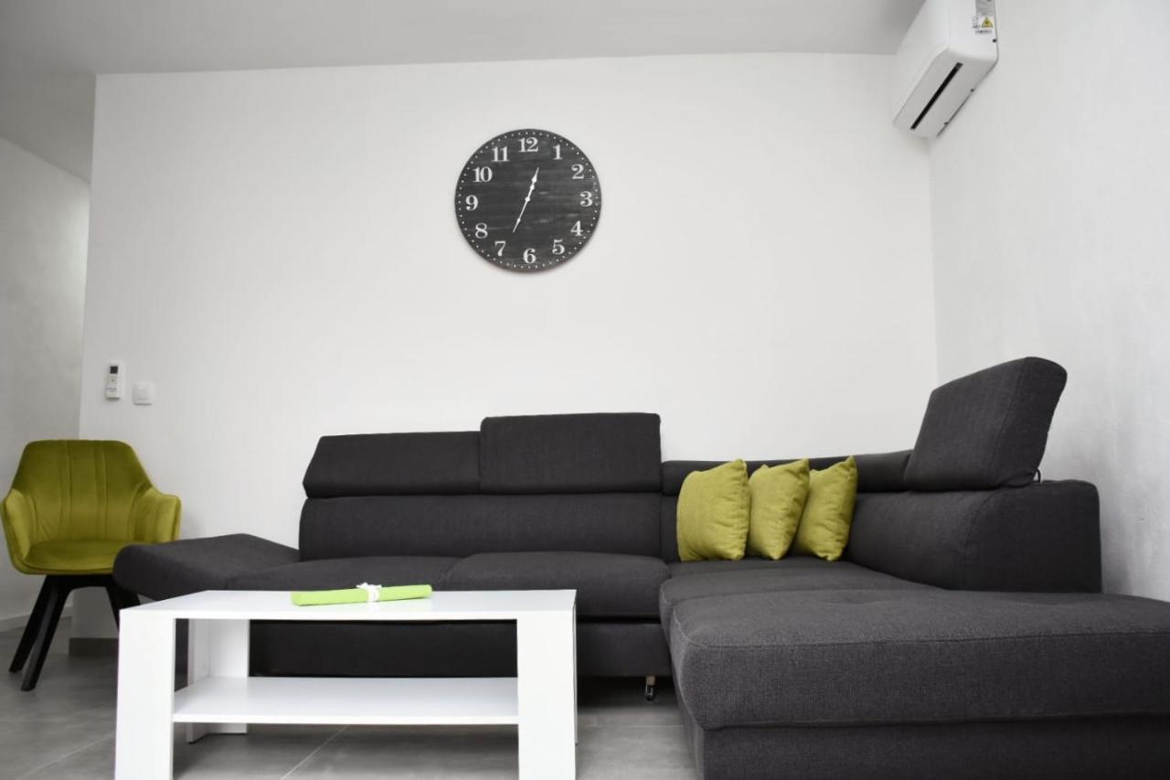 Modern Stairs Apartment Rovinj Exterior photo